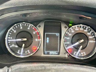 Toyota Hilux  2.4D-4D Cabina Doble GX