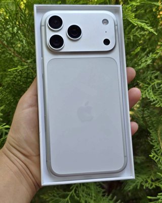 iPhone 17 pro max