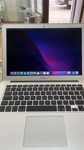 MacBook Air 2017 i5 256GB 8GB RAM Plata
