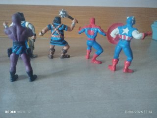 Figuras de goma de superhéroes Marvel