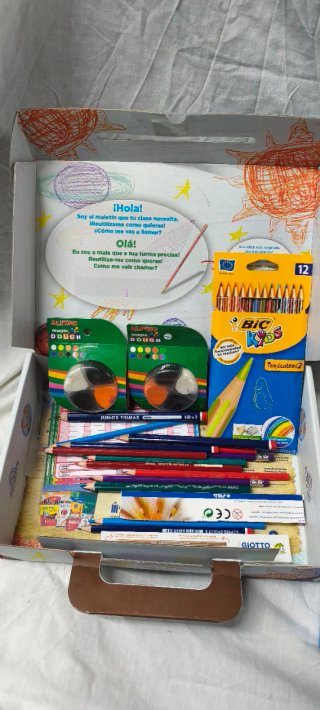 Lote material escolar BIC, Maped, Giotto, Iris