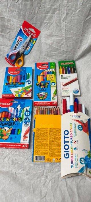 Lote material escolar BIC, Maped, Giotto, Iris