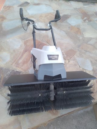Cepilladora de césped Blackstone TS-600