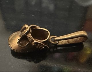 Colgante Zapatilla Oro 18k Vintage Único