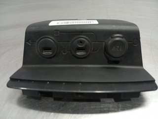 MOLDURA PEUGEOT 208 8F01 9674655377 1131234X