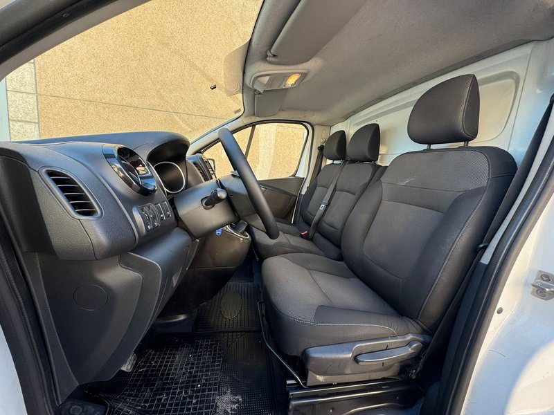 Renault Trafic 2022, foto 4
