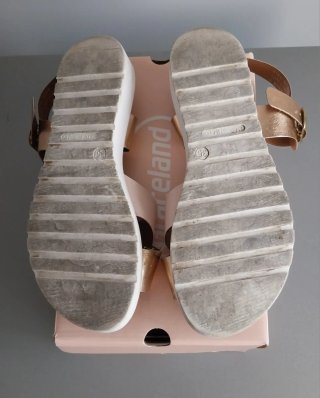 Sandalias niña talla 36 Beige y Doradas