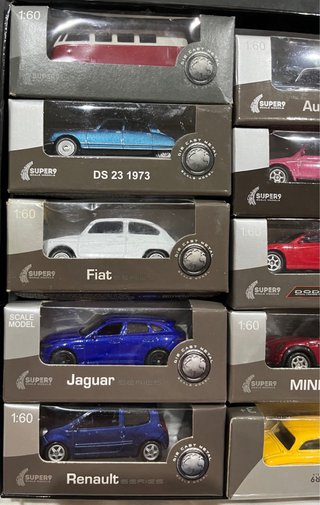 Lote 15 coches clásicos a escala 1:60