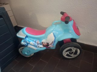 Moto correpasillos Frozen
