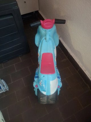 Moto correpasillos Frozen