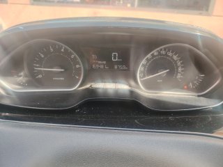 Peugeot 208 2015