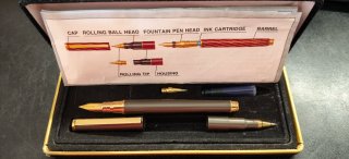 Pluma y Bolígrafo multifuncional