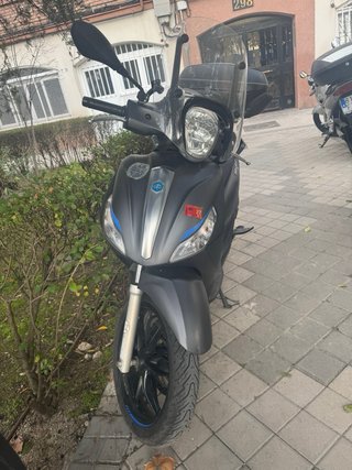 Piaggio Medley 125cc Gris