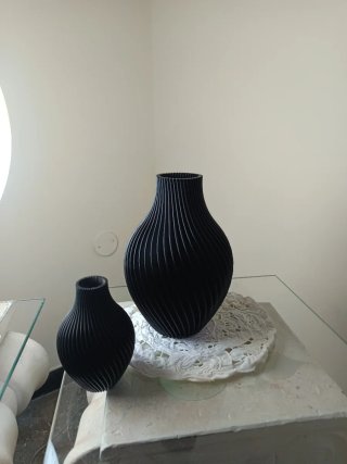 Set 2 Vasi Design Nero lucido