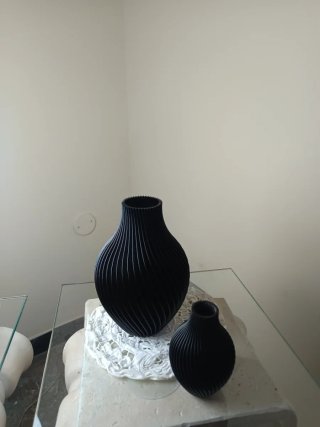 Set 2 Vasi Design Nero lucido