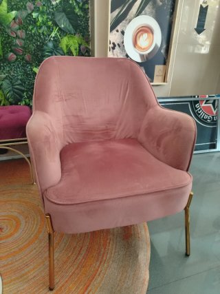 Silla terciopelo rosa patas doradas