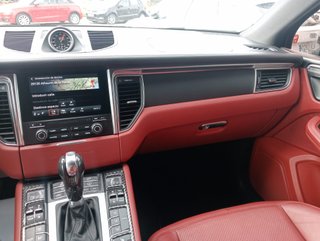 Porsche Macan GTS 2016