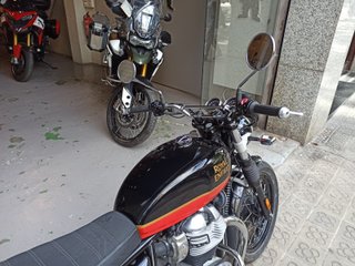ROYAL ENFIELD INTERCEPTOR 650