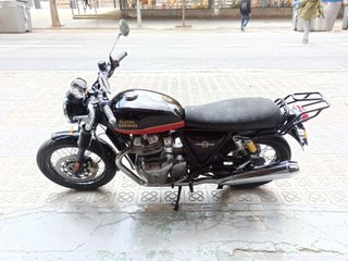 ROYAL ENFIELD INTERCEPTOR 650