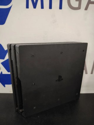 PS4 Pro 1TB Negra 1 Año Garantía