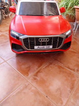 Coche Eléctrico Audi Q8 Rojo + Mando Remoto.