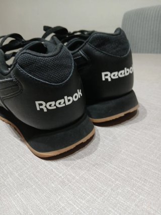 Zapatillas Reebok Negras Suela Marrón