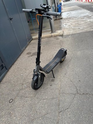 Patinete eléctrico casi nuevo