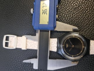 Swatch Skingala Orologio Donna Nero Bianco