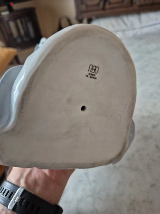 Figura Nao porcelana mujer con sombrero