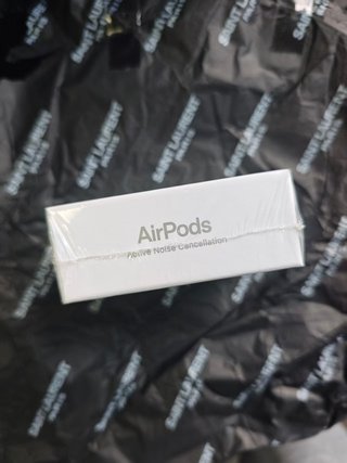 AirPods 3ª Gen (ANC) Blancos