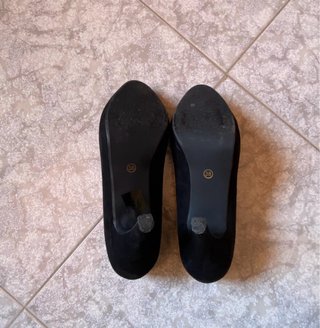 Zapatos de tacón negros