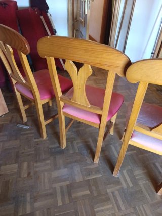 Juego de 4 sillas de comedor madera y tela