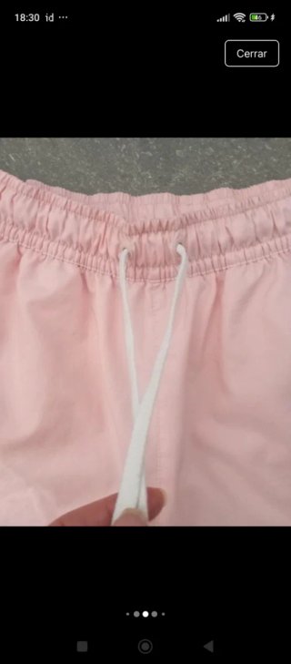 Bañador corto Nike rosa