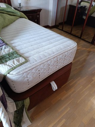 Dormitorio completo madera oscura