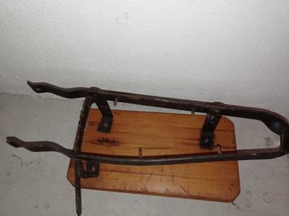 JAMONERO ANTIGUO DE FORJA Y MADERA