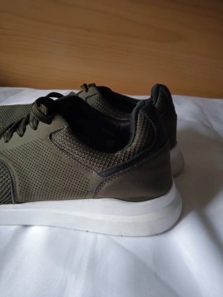 Sneakers sportive verde kaki T40