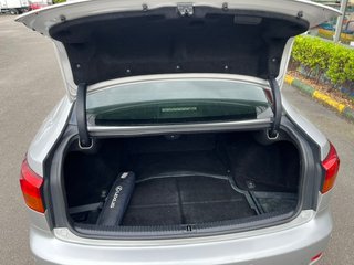 Lexus IS 220 CDI 177CV 6VEL