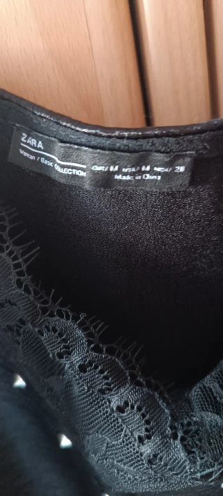 Top Zara tirantes mujer con tachas Talla M