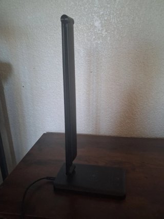 Lámpara LED de escritorio negra