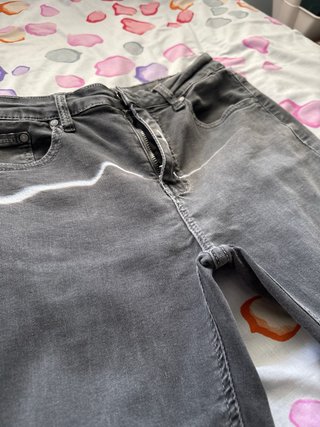 Pantalones campana Azalea grises