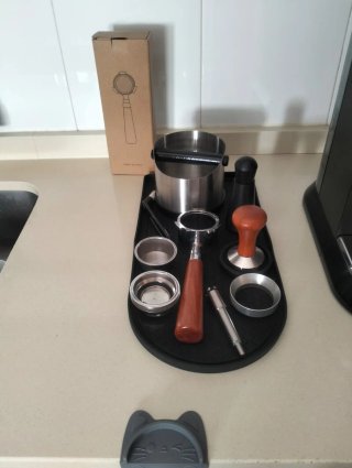 Cafetera DeLonghi Dedica EC685