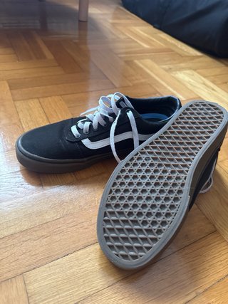 Vans Old School Talla 41 Negras y Marrones