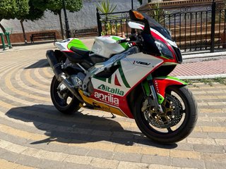 Aprilia RSV 1000 Miller