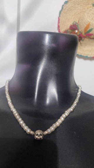 Collar de perlas y calavera plata original Bicocci