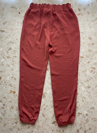 Pantalón naranja Stradivarius Talla S