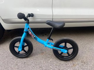 Bicicleta infantil azul