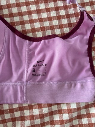 Sujetador deportivo Nike rosa