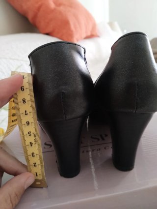 Zapatos de tacón negros talla 38