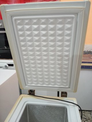 Arcón Congelador Eurotech Beige