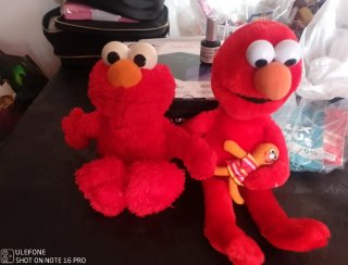 Peluche Elmo Barrio Sésamo